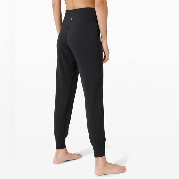 Lululemon Align Jogger - Picture 2 of 12